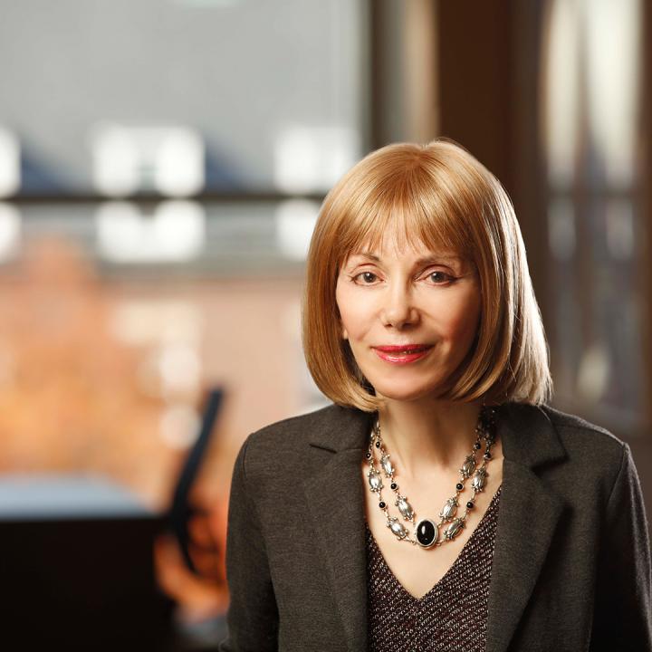 Bonnie Rubenstein headshot