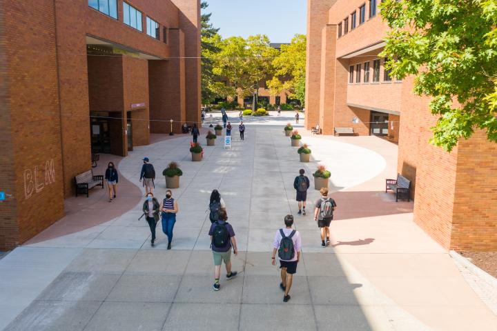 Students on RIT campus
